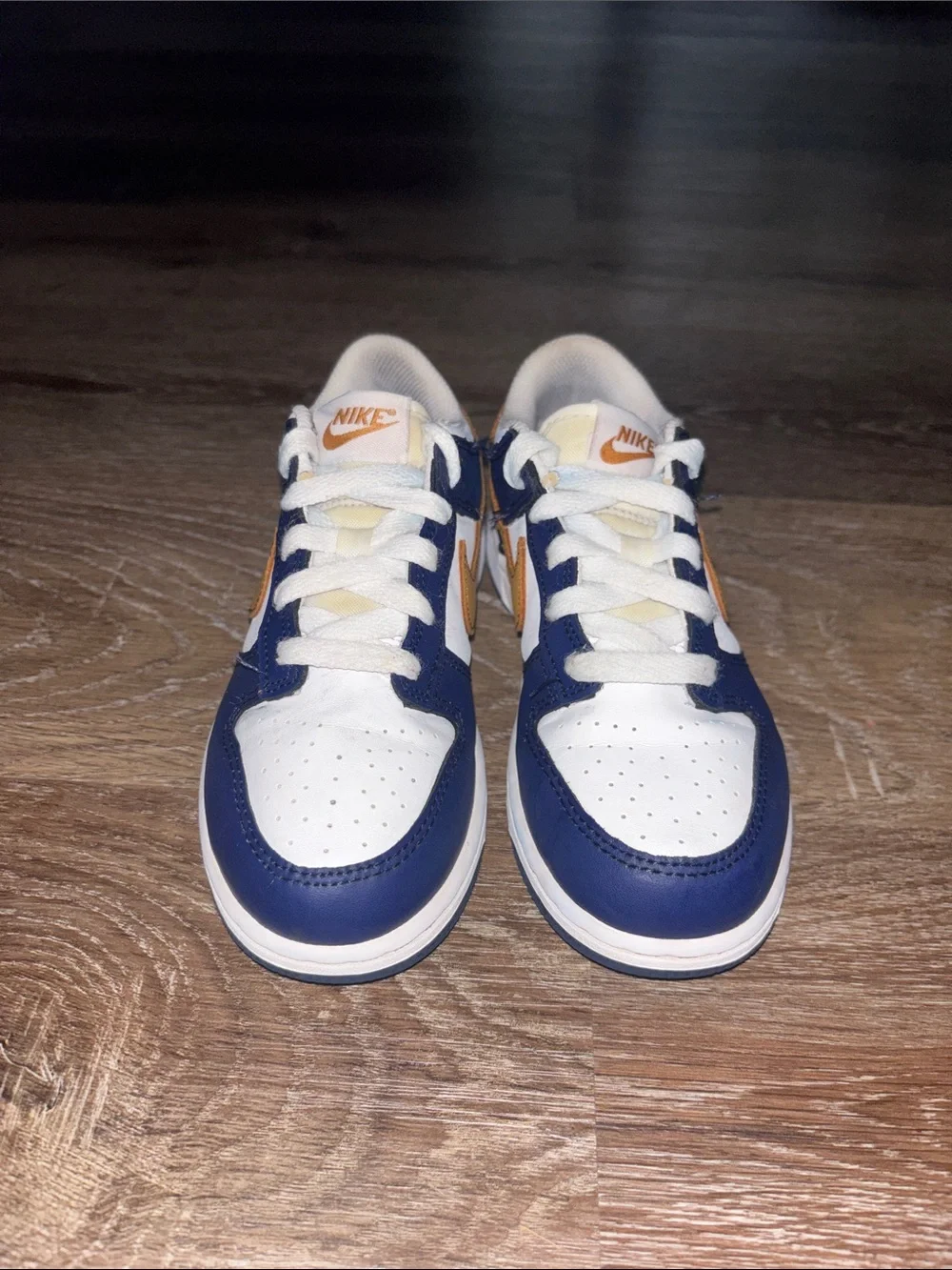 Nike Low-Top Sneakers in Navy, White & Gold